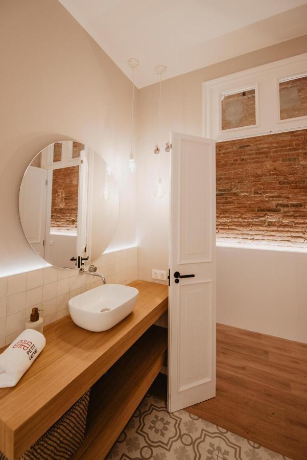 Petit Luxe Volta Bed and Breakfast Terrassa Buitenkant foto