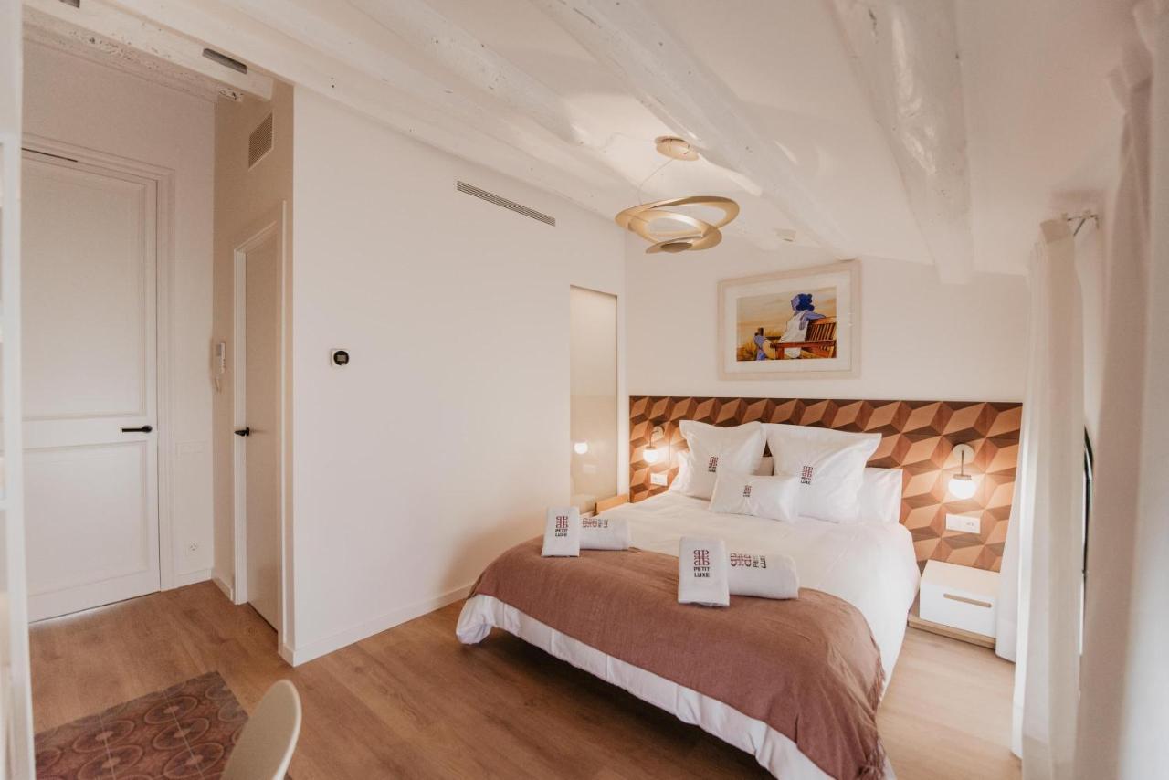 Petit Luxe Volta Bed and Breakfast Terrassa Buitenkant foto
