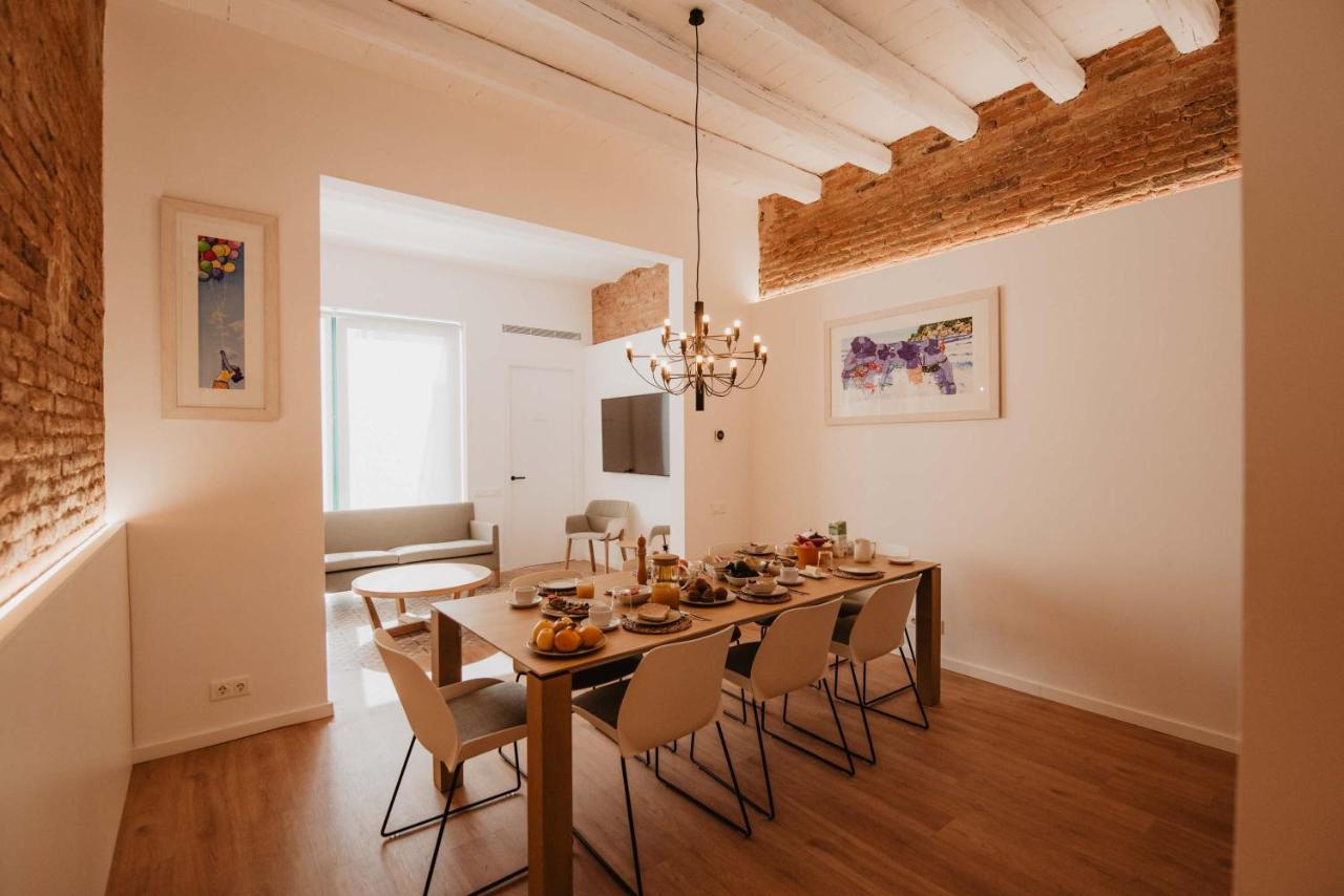 Petit Luxe Volta Bed and Breakfast Terrassa Buitenkant foto