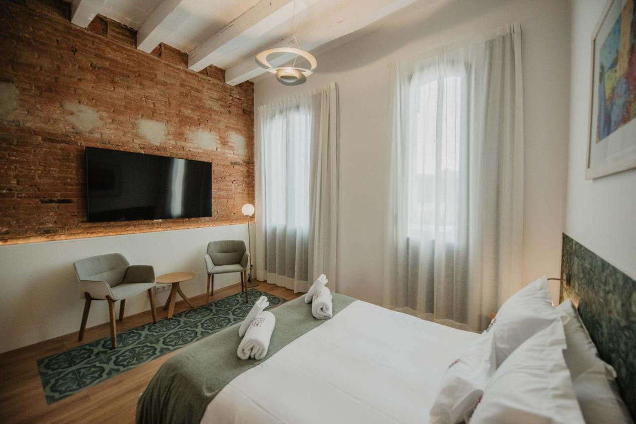 Petit Luxe Volta Bed and Breakfast Terrassa Buitenkant foto